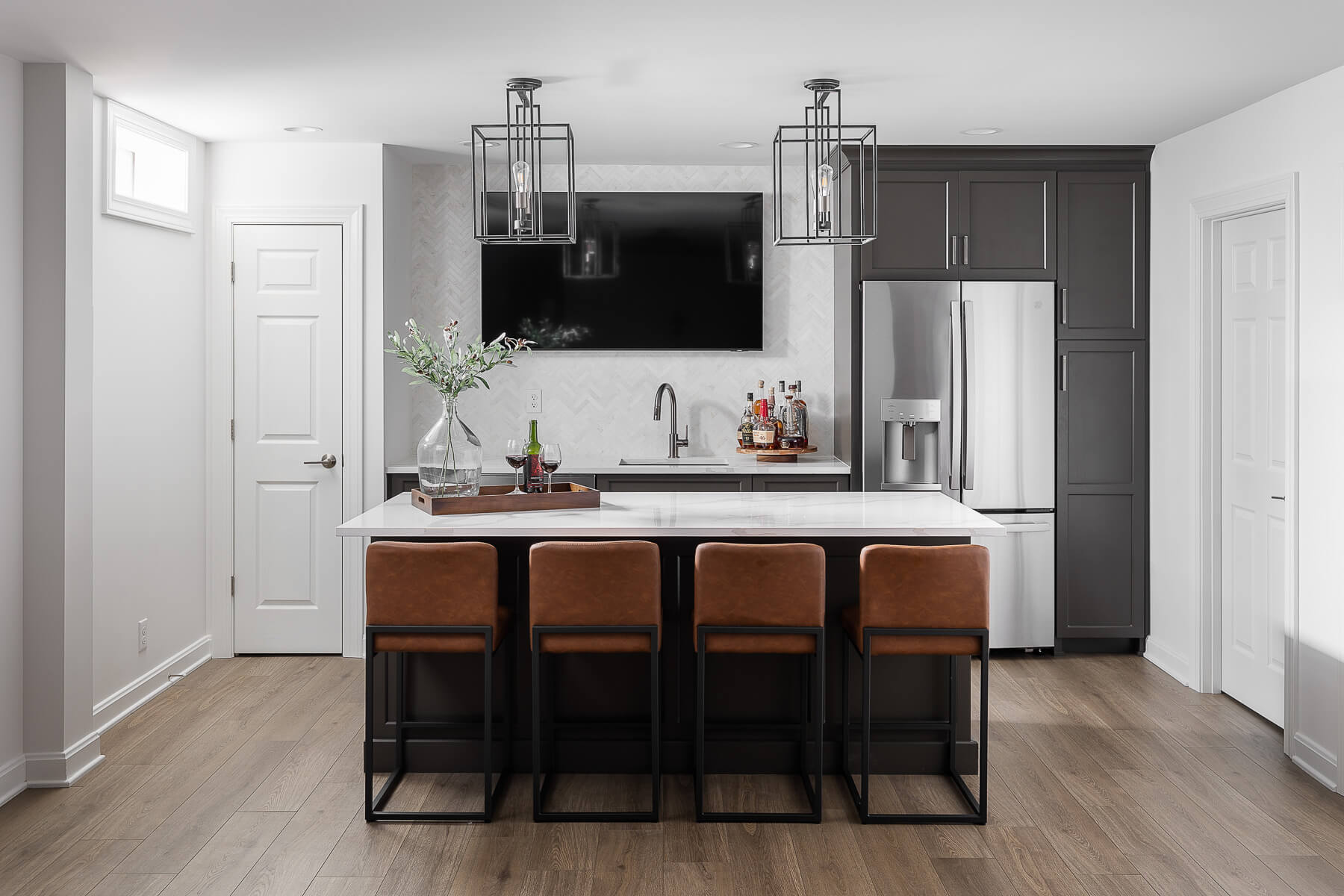 001 1499 Sable Wing Internet